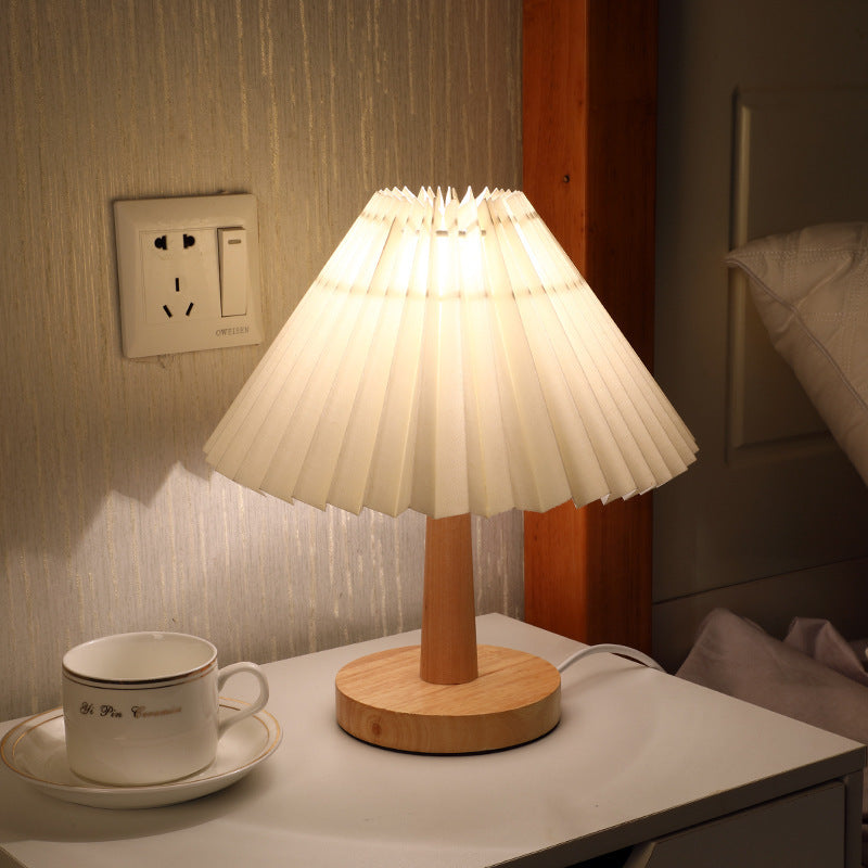 Vintage Pleated Lamp Dimmable Table Light